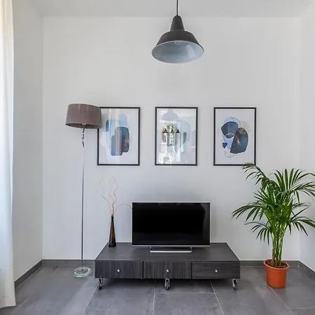 Ponte Milvio 3 Bedroom * Rome