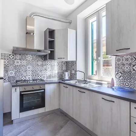 Ponte Milvio 3 Bedroom Appartement