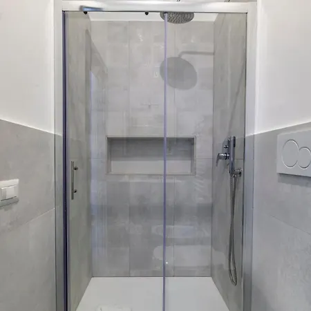 Ponte Milvio 3 Bedroom アパート