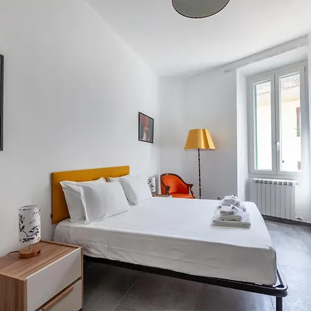 Ponte Milvio 3 Bedroom Appartement Rome
